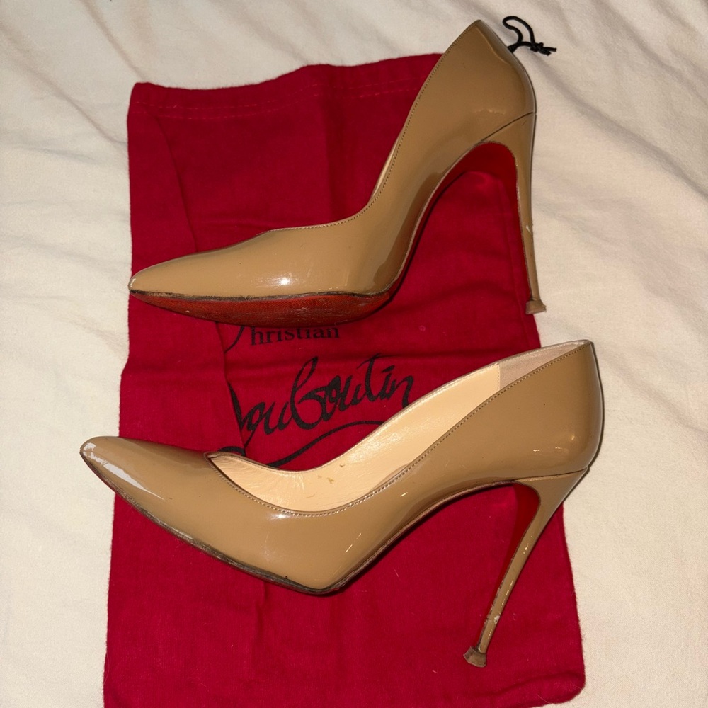 Christian Louboutin Beige Patent Leather Heels